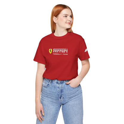 Ferrari Unisex Bella+Canva Ultra Soft T-Shirt – Bequemer Stil – Scuderia und Formel-1-Team – Geschenk für den Auto-Enthusiasten – Auto-Show-Ausrüstung