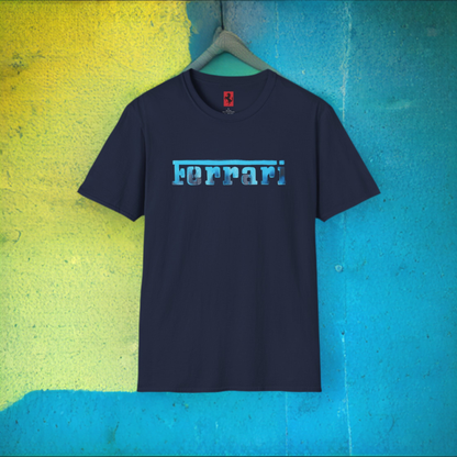 Mehrfarbiges Ferrari-Graffiti-Kunst-Baumwoll-T-Shirt – Unisex-Softstyle – lässig bis bequem zu tragen – ethisch hergestellt – einzigartiger Auto-Enthusiasten-Stil
